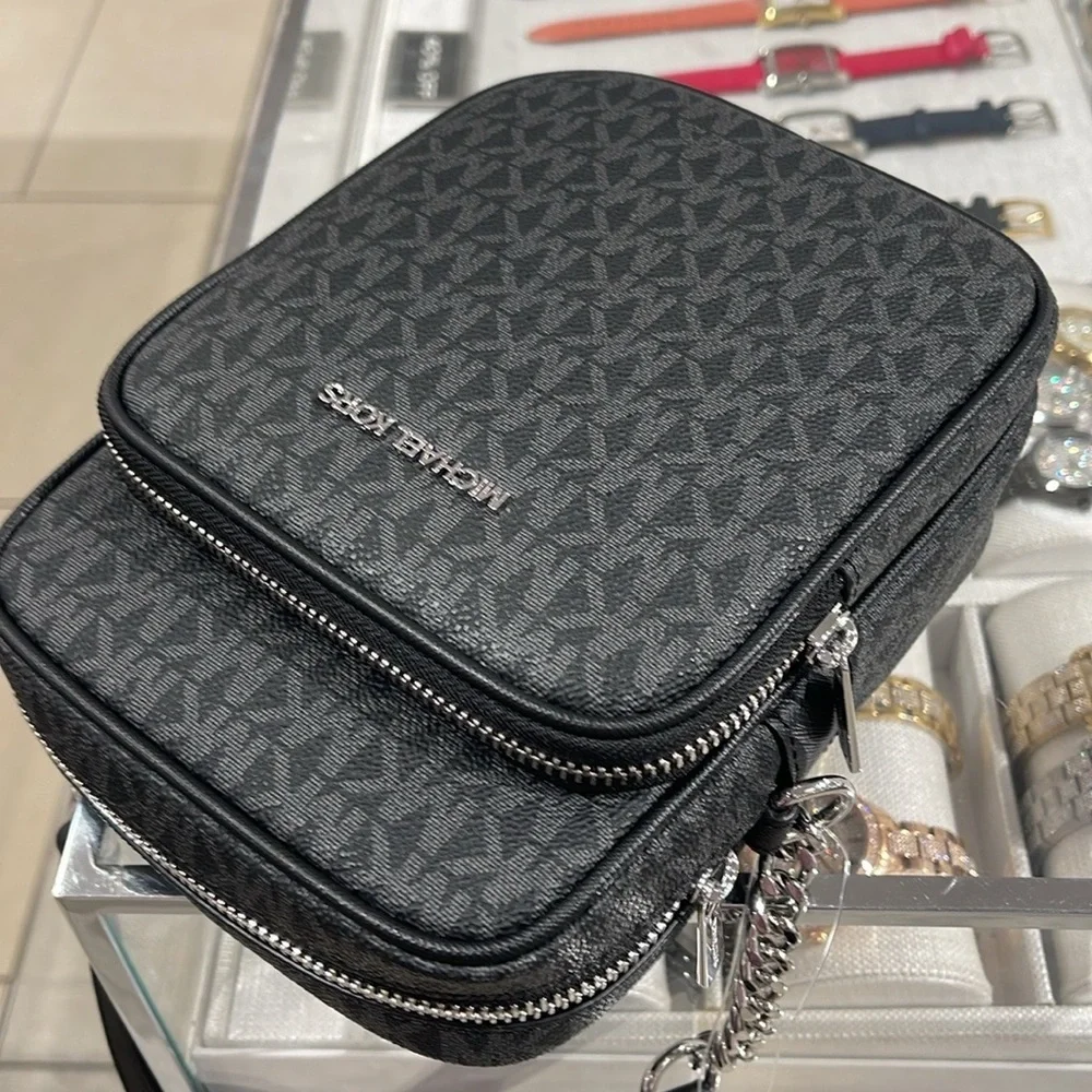 MICHAEL KORS Jet Set Trav Md Logo Crossbody Flight NS Black/Silver NWT Messenger